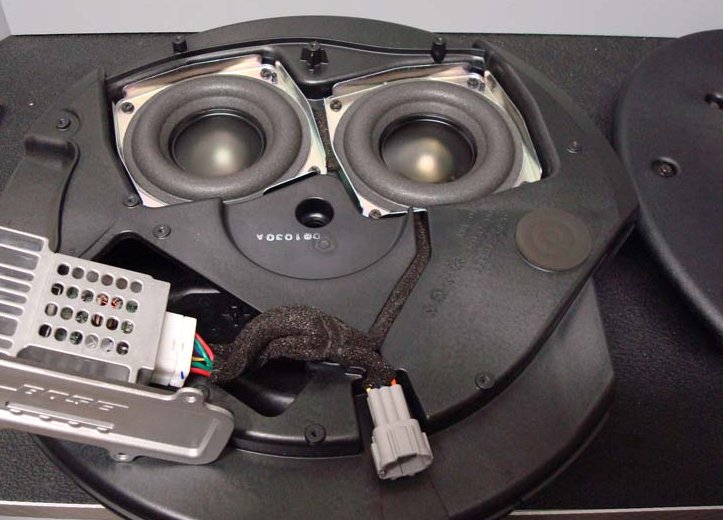 370z bose subwoofer