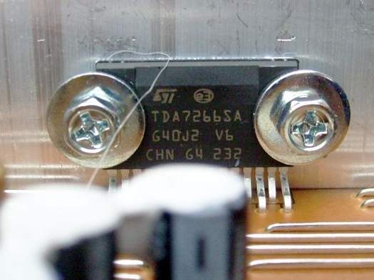Yamaha NX-50 Teardown - amplifier ic tda7266sa - What's Inside