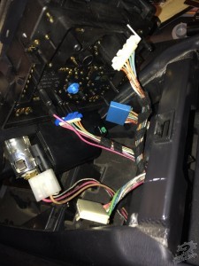 Mercedes-Benz W163 ML Window Switches Repair 4 - Connectors removal